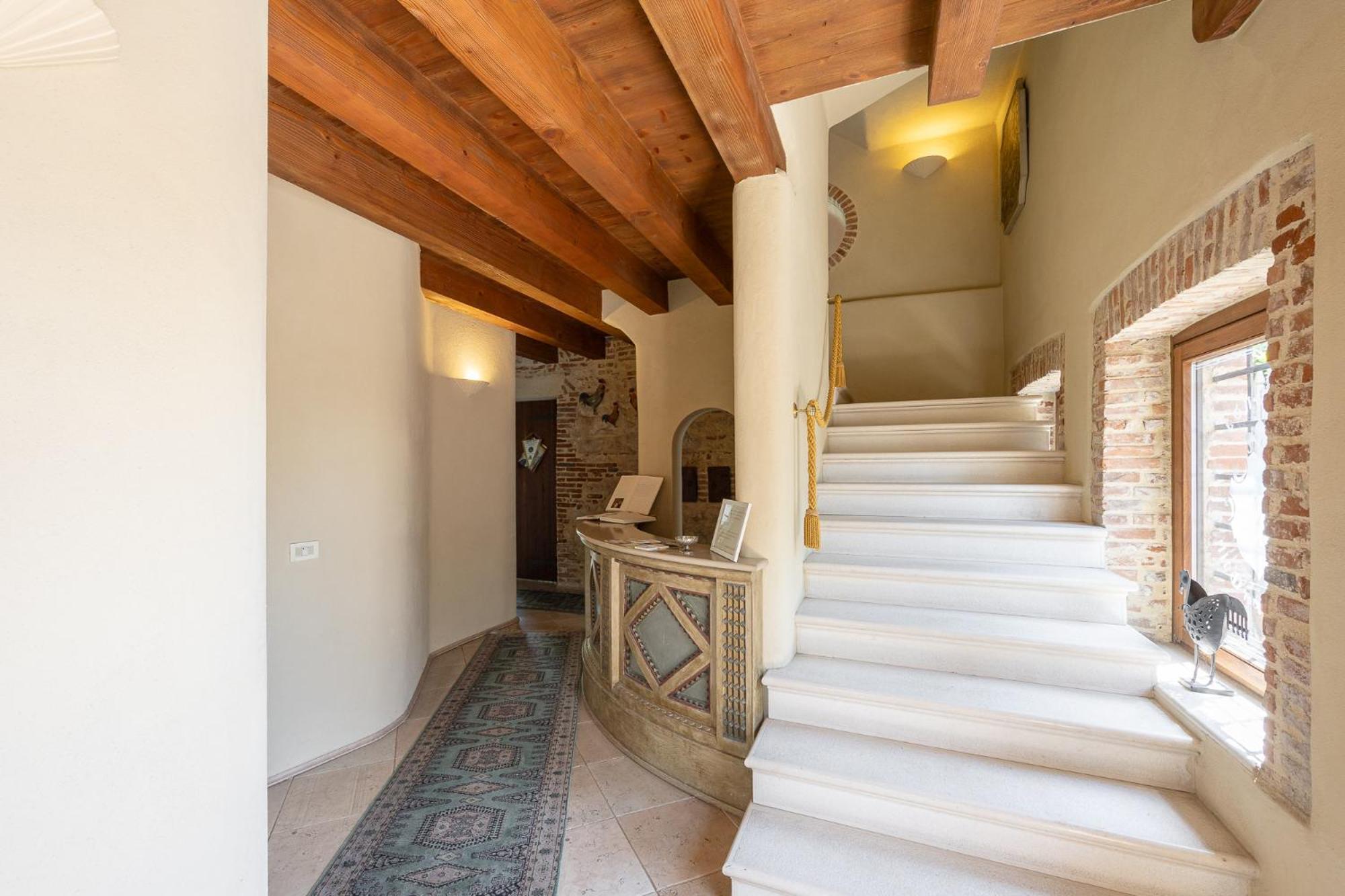 Locanda La Corte Dei Galli Carre Kültér fotó