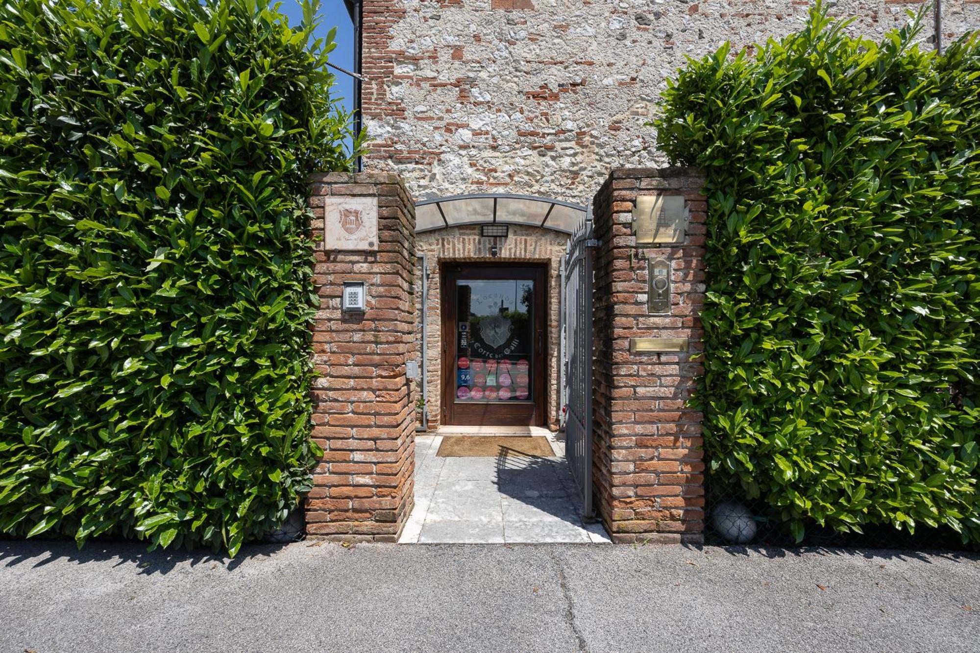Locanda La Corte Dei Galli Carre Kültér fotó