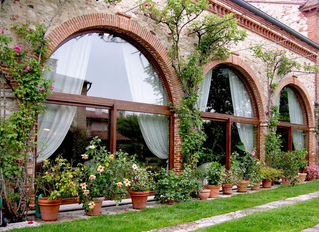 Locanda La Corte Dei Galli Carre Kültér fotó